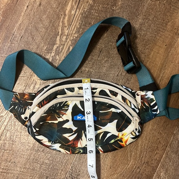 Kavu Spectator Fanny Pack - Belt Bag - Picture 7 of 7